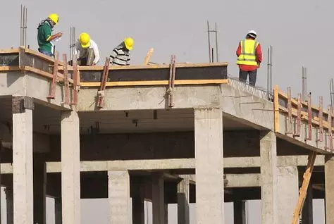 സൗദിയില് കരാര് സ്ഥാപനങ്ങളില് ശമ്പളക്കുടിശ്ശിക തുടര്ക്കഥയാവുന്നു സൗദിയില് കരാര് സ്ഥാപനങ്ങളില് ശമ്പളക്കുടിശ്ശിക തുടര്ക്കഥയാവുന്നു