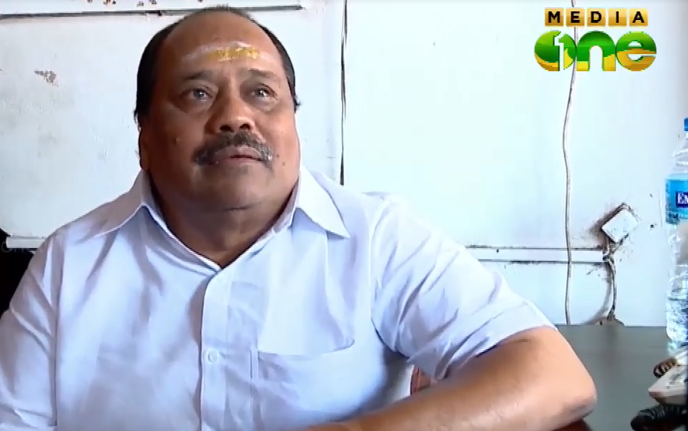 എട്ട് ലക്ഷം രൂപയുടെ പുതിയ നോട്ടുകള്‍ പിടികൂടിയ സംഭവം; നല്‍കിയത് ബാങ്കെന്ന് മൊഴി