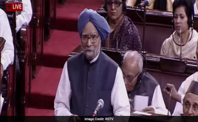 നോട്ട് നിരോധനം വലിയ ദുരന്തത്തിനുള്ള അടിത്തറപാകലാണെന്ന് മന്മോഹന്സിങ് നോട്ട് നിരോധനം വലിയ ദുരന്തത്തിനുള്ള അടിത്തറപാകലാണെന്ന് മന്മോഹന്സിങ്