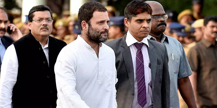 ചികിത്സയില്‍ കഴിയുന്ന കരുണാനിധിയെ രാഹുല്‍ ഗാന്ധി സന്ദര്‍ശിച്ചു