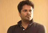 അശ്ലീല ചുവരെഴുത്ത് എഡിറ്റ് ചെയ്യാതെ സിനിമിയുള്പ്പെടുത്തുമോയെന്ന് ആഷിക് അബുവിനോട് മഹാരാജാസ് കോളെജ് പ്രിന്സിപ്പല് അശ്ലീല ചുവരെഴുത്ത് എഡിറ്റ് ചെയ്യാതെ സിനിമിയുള്പ്പെടുത്തുമോയെന്ന് ആഷിക് അബുവിനോട് മഹാരാജാസ് കോളെജ് പ്രിന്സിപ്പല്