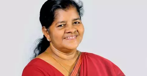 തോട്ടണ്ടി ഇറക്കുമതി: അന്വേഷണ റിപ്പോര്ട്ട് സമര്പ്പിക്കാന് നിര്ദേശം തോട്ടണ്ടി ഇറക്കുമതി: അന്വേഷണ റിപ്പോര്ട്ട് സമര്പ്പിക്കാന് നിര്ദേശം