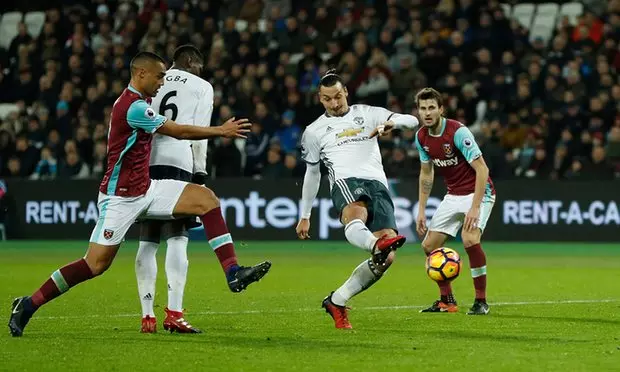 പ്രീമിയര്‍ ലീഗില്‍ മാഞ്ചസ്റ്റര്‍ ടീമുകള്‍ക്ക് ജയം; ലിവര്‍പൂളിന് സമനില