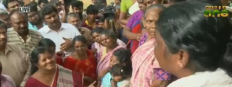 മൂന്ന് സെന്റ് ഭൂമിയും വീടുവെക്കാന്‍ 2 ലക്ഷം രൂപയും: മത്സ്യത്തൊഴിലാളികള്‍ക്ക് ആശ്വാസം പകര്‍ന്ന് മെഴ്‍സിക്കുട്ടിയമ്മ