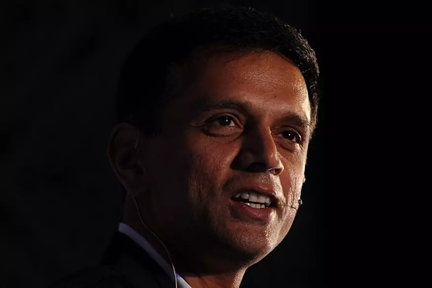 വെറുതെ വേണ്ട, ഗവേഷണം നടത്തിയ ശേഷം മതി: ബംഗളൂരു സര്വകലാശാലയുടെ ഡോക്ടറേറ്റ് നിരസിച്ച് ദ്രാവിഡ് വെറുതെ വേണ്ട, ഗവേഷണം നടത്തിയ ശേഷം മതി: ബംഗളൂരു സര്വകലാശാലയുടെ ഡോക്ടറേറ്റ് നിരസിച്ച് ദ്രാവിഡ്