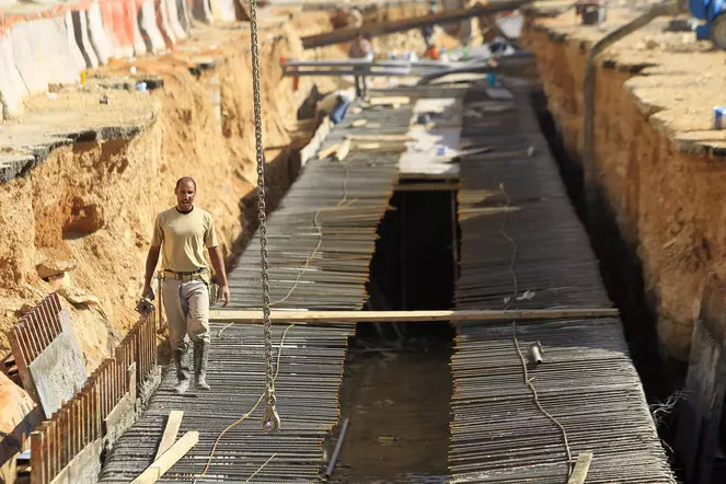 സൌദിയില് പകല് സമയത്ത് ജോലി ചെയ്യുന്നതിനുള്ള വിലക്ക് ജൂണ് 15 മുതല് പ്രാബല്യത്തില് വരും സൌദിയില് പകല് സമയത്ത് ജോലി ചെയ്യുന്നതിനുള്ള വിലക്ക് ജൂണ് 15 മുതല് പ്രാബല്യത്തില് വരും