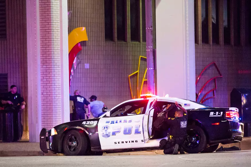 അമേരിക്കയില്‍ വെടിവെപ്പ്; അഞ്ചു പൊലീസുകാര്‍ കൊല്ലപ്പെട്ടു