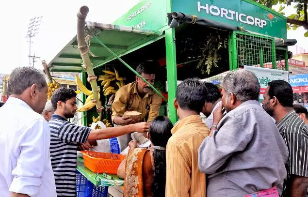 വിശദീകരണവുമായി സസ്പെന്ഡ് ചെയ്യപ്പെട്ട ഹോര്ട്ടികോര്പ്പ് എംഡിയുടെ പത്രപ്പരസ്യം വിശദീകരണവുമായി സസ്പെന്ഡ് ചെയ്യപ്പെട്ട ഹോര്ട്ടികോര്പ്പ് എംഡിയുടെ പത്രപ്പരസ്യം