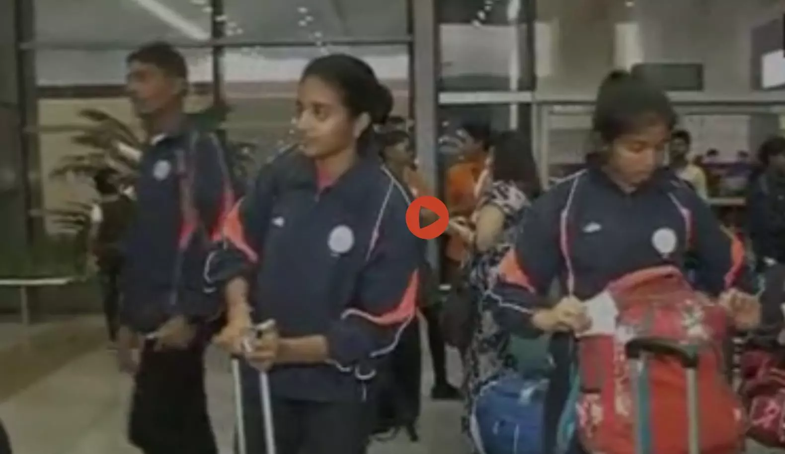 തുര്‍ക്കിയില്‍ നിന്നു ഇന്ത്യന്‍ കായികതാരങ്ങള്‍ ഡല്‍ഹിയിലെത്തി