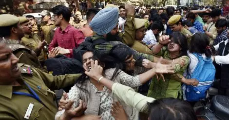 രാംജാസ് കോളജിലെ ആക്രമണം: അറസ്റ്റുചെയ്ത രണ്ട് എബിവിപി പ്രവര്‍ത്തകരെ ജാമ്യത്തില്‍ വിട്ടു