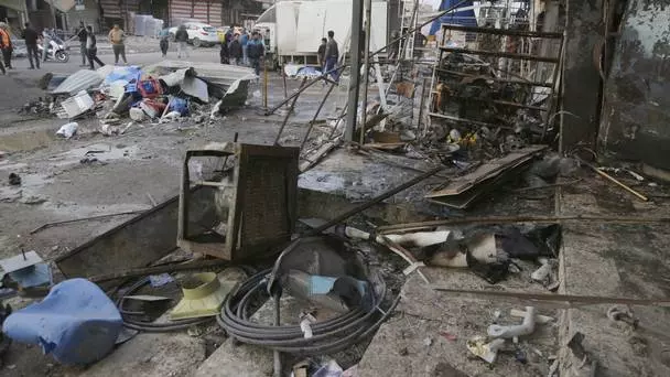 ബാഗ്ദാദില് വീണ്ടും കാര്ബോംബ് സ്ഫോടനം; 23 പേര് കൊല്ലപ്പെട്ടു ബാഗ്ദാദില് വീണ്ടും കാര്ബോംബ് സ്ഫോടനം; 23 പേര് കൊല്ലപ്പെട്ടു