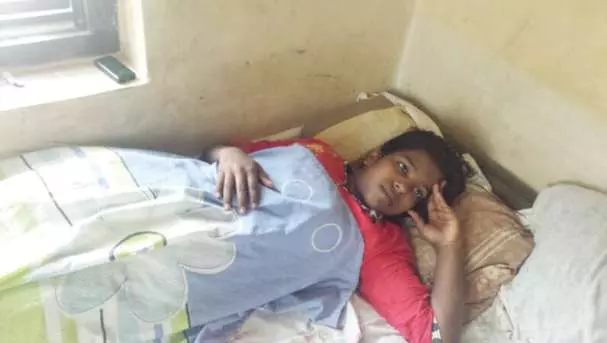 അവിഷ്ണയുടെ നിരാഹാരത്തിന് പിന്തുണയുമായി ബന്ധുക്കളായ സ്ത്രീകളും കുട്ടികളും