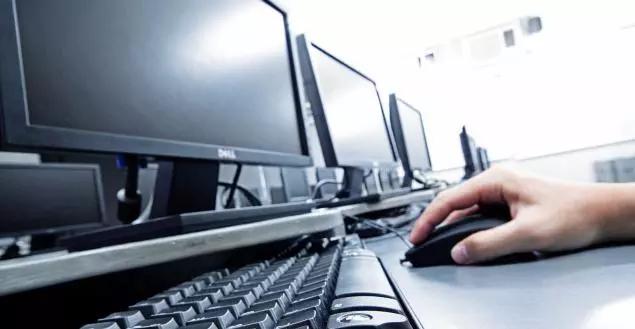 സർക്കാരിന്റെ പുതിയ ഐടി നയത്തില് ചര്ച്ച തുടങ്ങി സർക്കാരിന്റെ പുതിയ ഐടി നയത്തില് ചര്ച്ച തുടങ്ങി