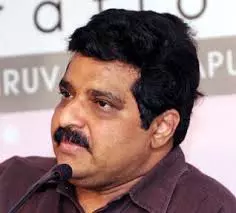 പാലാട്ട് സ്കൂളിനായി സര്‍ക്കാര്‍ അഭിഭാഷകര്‍ ഹാജരാകാത്തത് ദുരൂഹമെന്ന് എംകെ മുനീര്‍