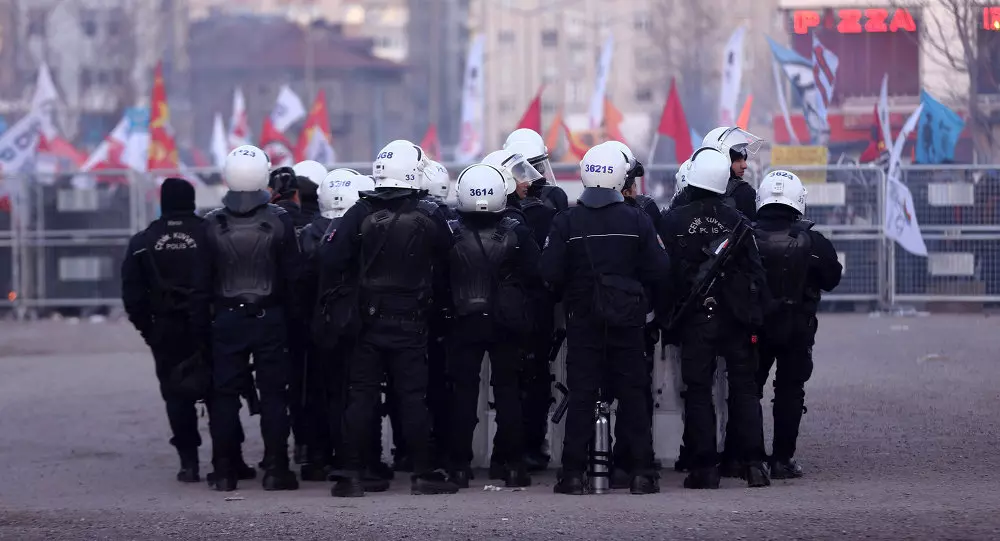 ഗുലന്‍ ബന്ധം ആരോപിച്ച് 9,000 പൊലീസുകാരെ സസ്പെന്‍റ് ചെയ്തു