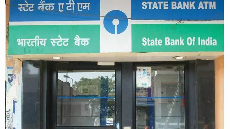 എസ്‍ബിഐയിൽ ജൂണ്‍ ഒന്നു മുതല്‍ ഓരോ എടിഎം ഇടപാടിനും 25 രൂപ