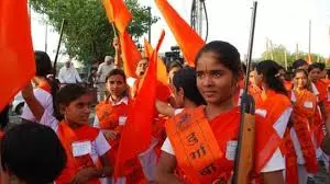 മിടുക്കരായ കുഞ്ഞുങ്ങളെ ഗര്ഭം ധരിക്കാന് കൌണ്സിലിംഗ്: ആര്എസ്എസ് ക്യാമ്പിനെ ചോദ്യം ചെയ്ത് കോടതി മിടുക്കരായ കുഞ്ഞുങ്ങളെ ഗര്ഭം ധരിക്കാന് കൌണ്സിലിംഗ്: ആര്എസ്എസ് ക്യാമ്പിനെ ചോദ്യം ചെയ്ത് കോടതി