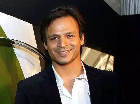 സുക്മ രക്തസാക്ഷികളുടെ കുടുംബങ്ങള്ക്ക് ഫ്ലാറ്റുകള് നിര്മ്മിച്ചുനല്കുമെന്ന് വിവേക് ഒബ്രോയി സുക്മ രക്തസാക്ഷികളുടെ കുടുംബങ്ങള്ക്ക് ഫ്ലാറ്റുകള് നിര്മ്മിച്ചുനല്കുമെന്ന് വിവേക് ഒബ്രോയി