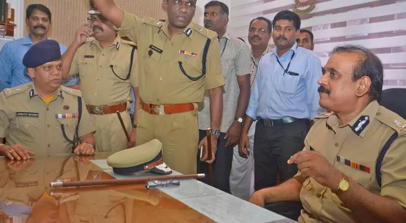 പോലീസ് ആസ്ഥാനത്തെ സ്ഥലമാറ്റം:  വി എന്‍ ബീനക്കെതിരെ ടി പി സെന്‍കുമാറിന്റെ റിപ്പോര്‍ട്ട്