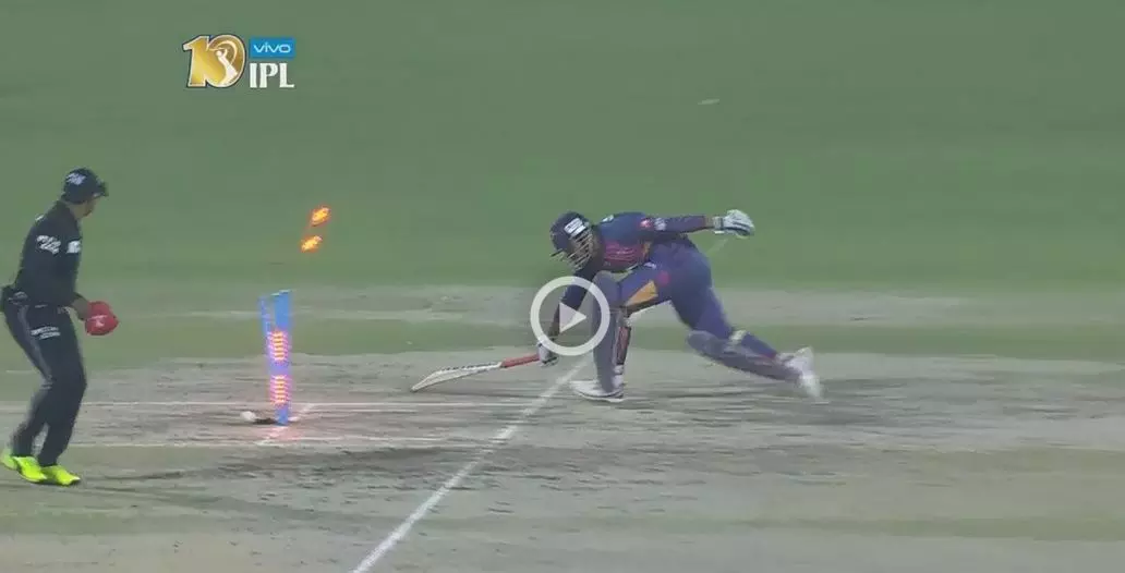 ധോണിയുടെ അലസത മുതലാക്കിയ ഷാമിയാണ് താരം ധോണിയുടെ അലസത മുതലാക്കിയ ഷാമിയാണ് താരം