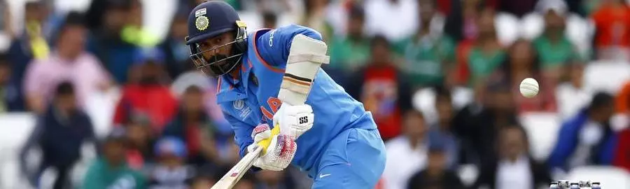 കാര്‍ത്തിക്കിനെ ആദ്യ ഇലവനില്‍ ഉള്‍പ്പെടുത്തിയേക്കുമെന്ന സൂചന നല്‍കി കൊഹ്‍ലി