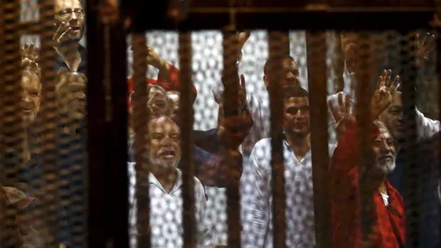 സൗദി സഖ്യരാജ്യങ്ങളുടെ കരിമ്പട്ടിക ഖത്തര് തള്ളി സൗദി സഖ്യരാജ്യങ്ങളുടെ കരിമ്പട്ടിക ഖത്തര് തള്ളി