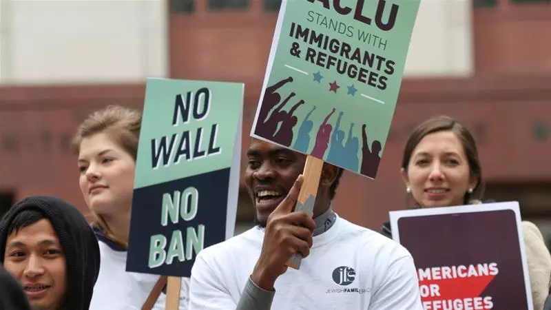 മുസ്ലിം രാജ്യങ്ങള്‍ക്കുള്ള യാത്രാ വിലക്ക് തിരിച്ചുകൊണ്ട് വരണമെന്ന്  ട്രംപ്