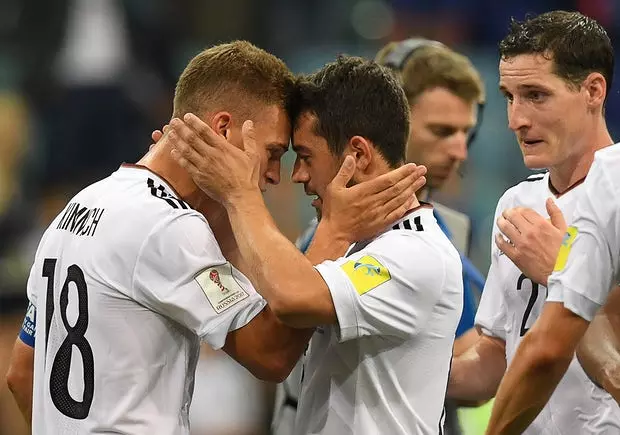 മെക്സിക്കോയെ തകര്ത്ത് ജര്മ്മനി ഫൈനലില് മെക്സിക്കോയെ തകര്ത്ത് ജര്മ്മനി ഫൈനലില്