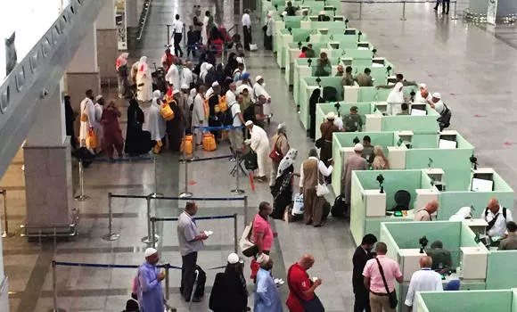 സൌദിയില് അനധികൃതമായി ജോലി ചെയ്യുന്നവരുടെ എണ്ണംകൂടി വരുന്നതായി റിപ്പോര്ട്ട് സൌദിയില് അനധികൃതമായി ജോലി ചെയ്യുന്നവരുടെ എണ്ണംകൂടി വരുന്നതായി റിപ്പോര്ട്ട്