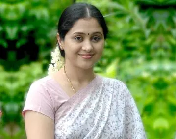 ഇടവേളക്ക് ശേഷം ദേവയാനി വീണ്ടും മലയാളത്തില് ഇടവേളക്ക് ശേഷം ദേവയാനി വീണ്ടും മലയാളത്തില്