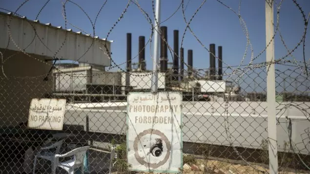 ഊര്‍ജ പ്രതിസന്ധിയില്‍ വീര്‍പ്പുമുട്ടുന്ന ഗസ്സക്ക് ഇന്ധനം നല്‍കി ഈജിപ്ത്