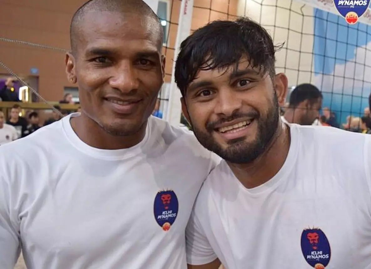 മുണ്ടപ്പലം ചെളിയില്‍ അനസിനൊപ്പം കളിക്കാന്‍ താല്‍പര്യം പ്രകടിപ്പിച്ച് ഫ്രഞ്ച് താരം മെലൂദ