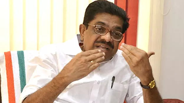 നേതൃമാറ്റ ചര്‍ച്ച നിഷേധിച്ച് സുധീരനും ചെന്നിത്തലയും