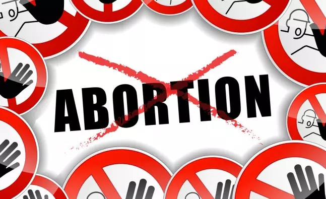 അനധികൃത അബോര്‍ഷന് വിധേയയായ 19കാരി രക്തം വാര്‍ന്ന് മരിച്ചു