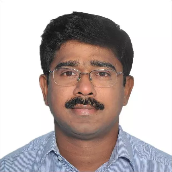 അള്ളുവെപ്പിനെതിരെ പോരാട്ടവുമായി എഞ്ചിനീയര്‍; റോഡില്‍ നിന്ന് കിട്ടിയത് 37 കിലോ ആണി