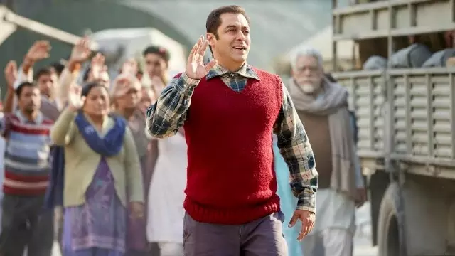 ട്യൂബ് ലൈറ്റ് പരാജയം; സല്മാന് നഷ്ടപരിഹാരം നല്കി ട്യൂബ് ലൈറ്റ് പരാജയം; സല്മാന് നഷ്ടപരിഹാരം നല്കി