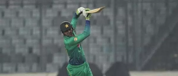 ഫൈനലില് ഇന്ത്യയോടു ഏറ്റുമുട്ടണം, പകരംവീട്ടാനൊരുങ്ങി ഷൊയ്ബ് മാലിക് ഫൈനലില് ഇന്ത്യയോടു ഏറ്റുമുട്ടണം, പകരംവീട്ടാനൊരുങ്ങി ഷൊയ്ബ് മാലിക്