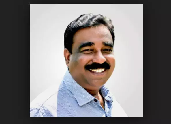 ലൈംഗികാതിക്രമ കേസ്: സൈക്കോളജിസ്റ്റ് ഗിരീഷിനെ പൊലീസ് സംരക്ഷിക്കുന്നതായി പരാതി