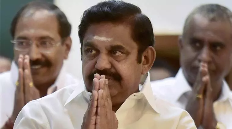 പളനി സ്വാമി വിളിച്ചുചേര്‍ത്ത എംഎല്‍എ മാരുടെ യോഗം തുടങ്ങി