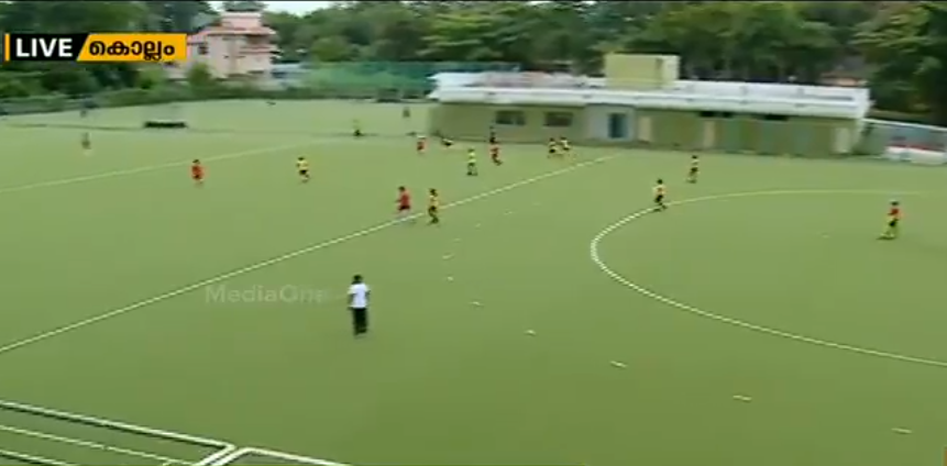 ഹോക്കി സ്‌റ്റേഡിയത്തിന് മുന്നിലെ മദ്യവില്‍പ്പന കേന്ദ്രങ്ങള്‍ക്കെതിരെ പ്രതിഷേധം