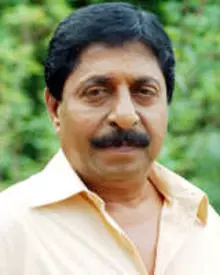 നടന് ശ്രീനിവാസന്റെ വീടിന് നേരെ കരിഓയില് പ്രയോഗം നടന് ശ്രീനിവാസന്റെ വീടിന് നേരെ കരിഓയില് പ്രയോഗം