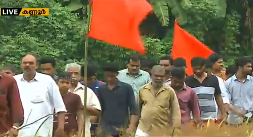 കണ്ണൂരിലെ പാര്‍ട്ടി ഗ്രാമത്തില്‍ സര്‍ക്കാരിനെതിരെ പ്രതിഷേധം
