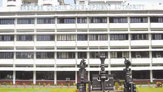 ജിസിഡിഎയുടെ ഭൂമി വില്‍ക്കാനുള്ള നീക്കത്തിന് സ്റ്റേ