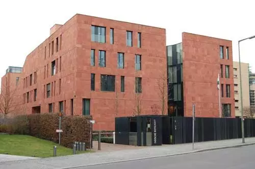 എംബസിയുടെ പേരില് നിയമസഹായ തട്ടിപ്പ്: കരുതിയിരിക്കണമെന്ന് പ്രവാസികള്ക്ക് കുവൈത്തിന്റെ മുന്നറിയിപ്പ് എംബസിയുടെ പേരില് നിയമസഹായ തട്ടിപ്പ്: കരുതിയിരിക്കണമെന്ന് പ്രവാസികള്ക്ക് കുവൈത്തിന്റെ മുന്നറിയിപ്പ്