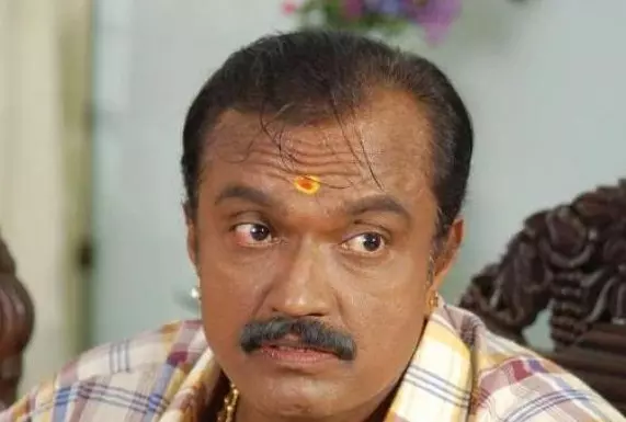 പ്രചരണത്തിലും സിനിമാ സ്റ്റൈലുമായി ഭീമന്‍ രഘു