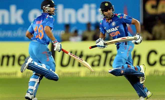 ഒരു ക്രിക്കറ്ററെന്ന നിലയില് കൊഹ്ലിയുടെ വളര്ച്ചയില് അനുഷ്ക പങ്കുവഹിച്ചിട്ടുണ്ടെന്ന് ഗവാസ്കര് ഒരു ക്രിക്കറ്ററെന്ന നിലയില് കൊഹ്ലിയുടെ വളര്ച്ചയില് അനുഷ്ക പങ്കുവഹിച്ചിട്ടുണ്ടെന്ന് ഗവാസ്കര്