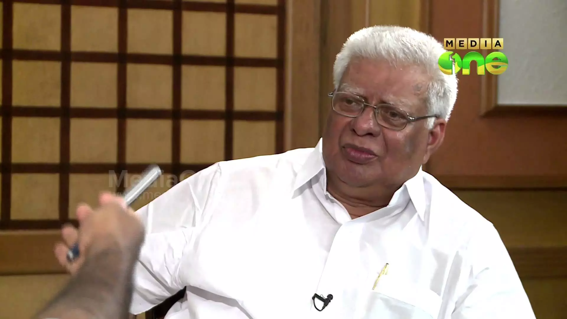 ഒരു കോടി നഷ്ടപരിഹാരം ആവശ്യപ്പെട്ട് ജോമോന്‍ പുത്തന്‍പുരക്കലിനെതിരെ പിപി തങ്കച്ചന്‍