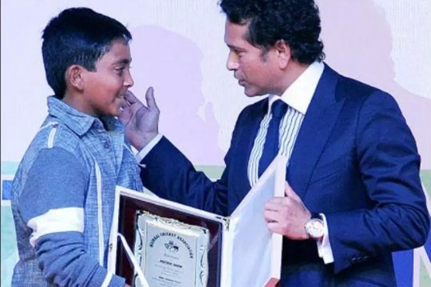 ദുലീപ് ട്രോഫിയിലെ പ്രായം കുറഞ്ഞ ശതകക്കാരന് ഇനി സച്ചിനല്ല ദുലീപ് ട്രോഫിയിലെ പ്രായം കുറഞ്ഞ ശതകക്കാരന് ഇനി സച്ചിനല്ല