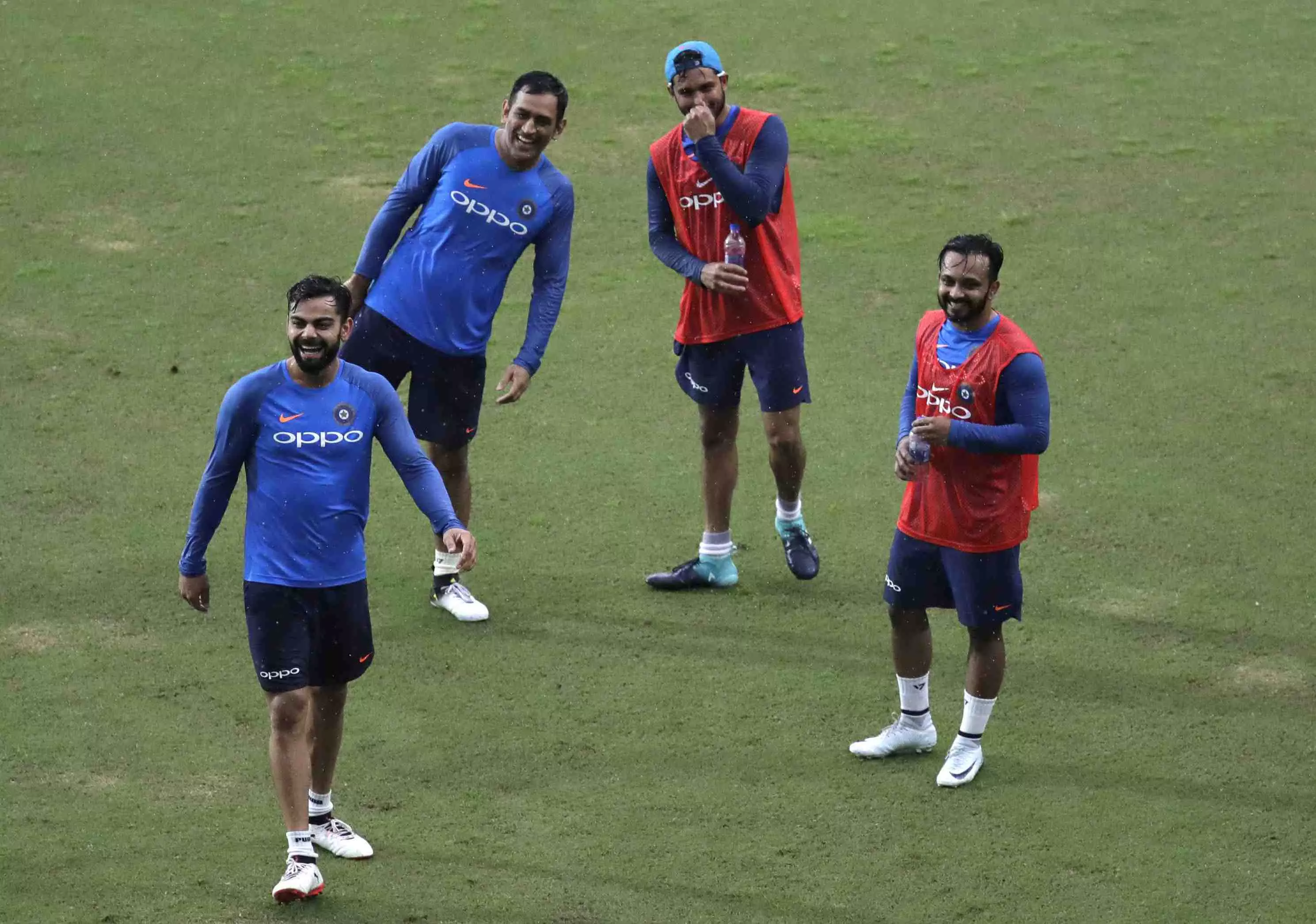 ഇന്ത്യന്‍ ക്രിക്കറ്റ് ടീമിലെ മികച്ച ഫുട്ബോളര്‍ ധോണിയല്ല