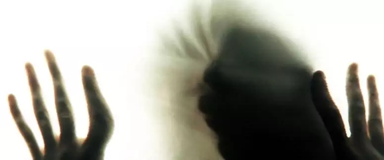 കൂടുതല് സ്ത്രീധനം ആവശ്യപ്പെട്ട് ഭര്തൃവീട്ടുകാര് നിര്ബന്ധിച്ച് മാംസം കഴിപ്പിച്ച യുവതി ആത്മഹത്യ ചെയ്തു കൂടുതല് സ്ത്രീധനം ആവശ്യപ്പെട്ട് ഭര്തൃവീട്ടുകാര് നിര്ബന്ധിച്ച് മാംസം കഴിപ്പിച്ച യുവതി ആത്മഹത്യ ചെയ്തു